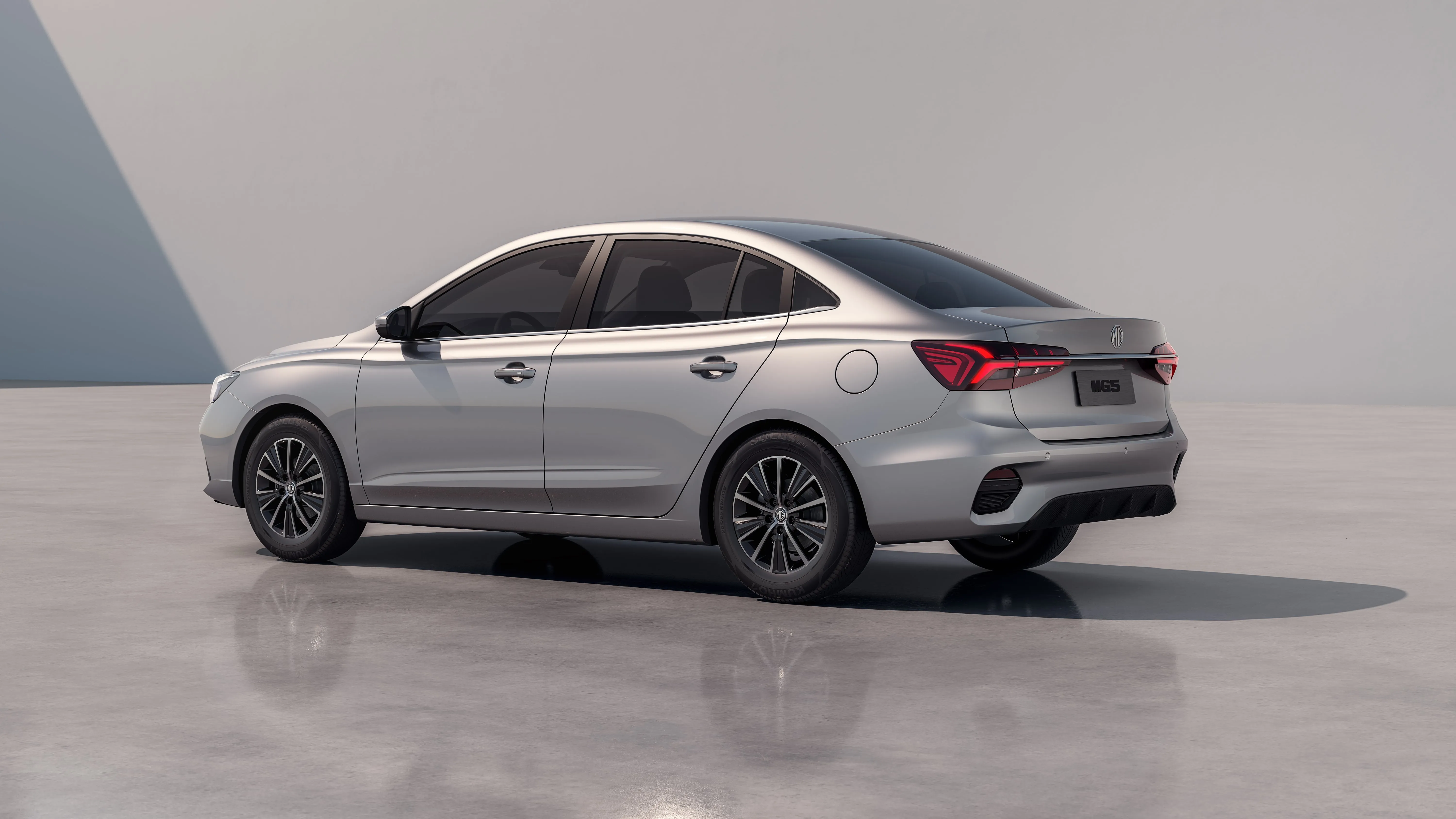 MG 5 Chile 2025: sedán eficiente y moderno | MG Motor Chile